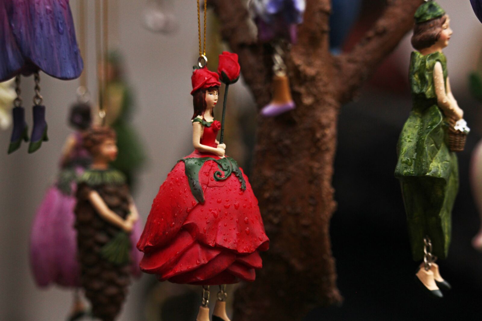 Canon EF-S 55-250mm F4-5.6 IS STM sample photo. Elf, rose elf, florencia photography