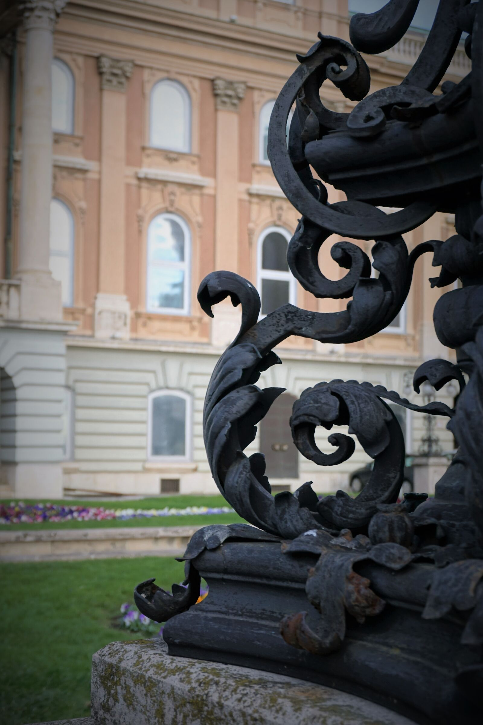 Sony a6000 sample photo. Budapest, lamppost, castle photography