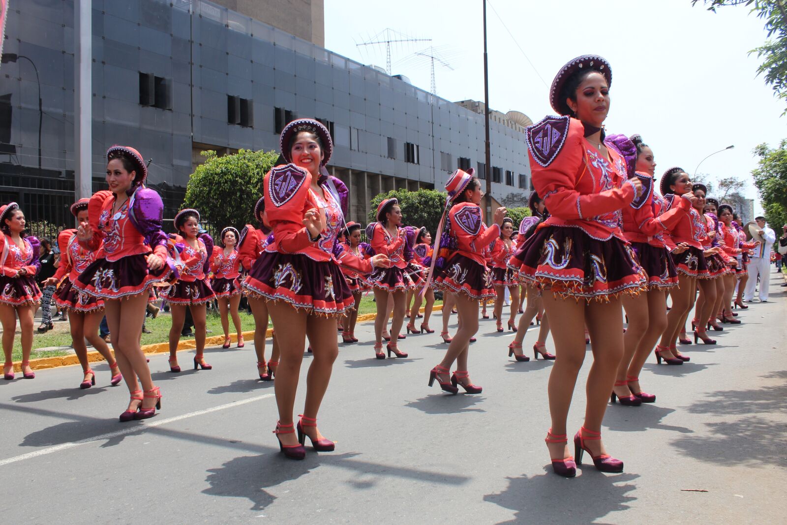 Canon EOS 600D (Rebel EOS T3i / EOS Kiss X5) sample photo. Dance, latin, peru photography
