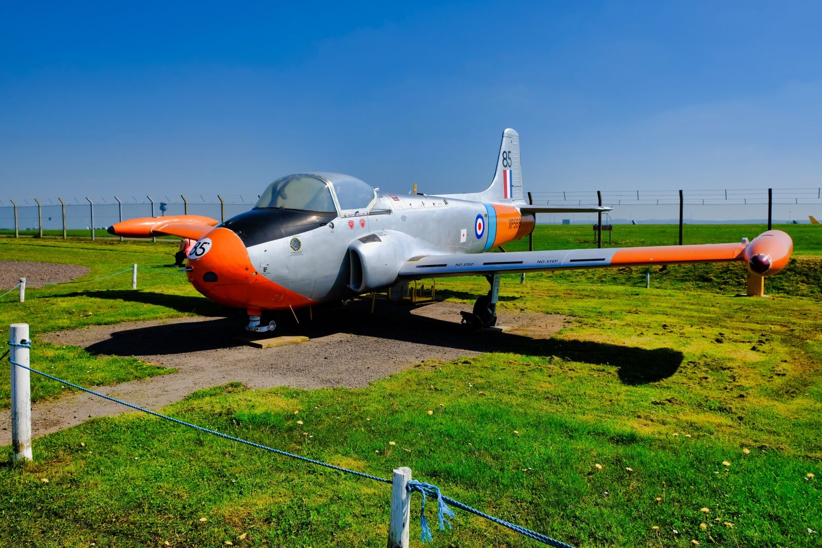 Fujifilm XF 18-55mm F2.8-4 R LM OIS sample photo. Jet provost, airplane, ground photography