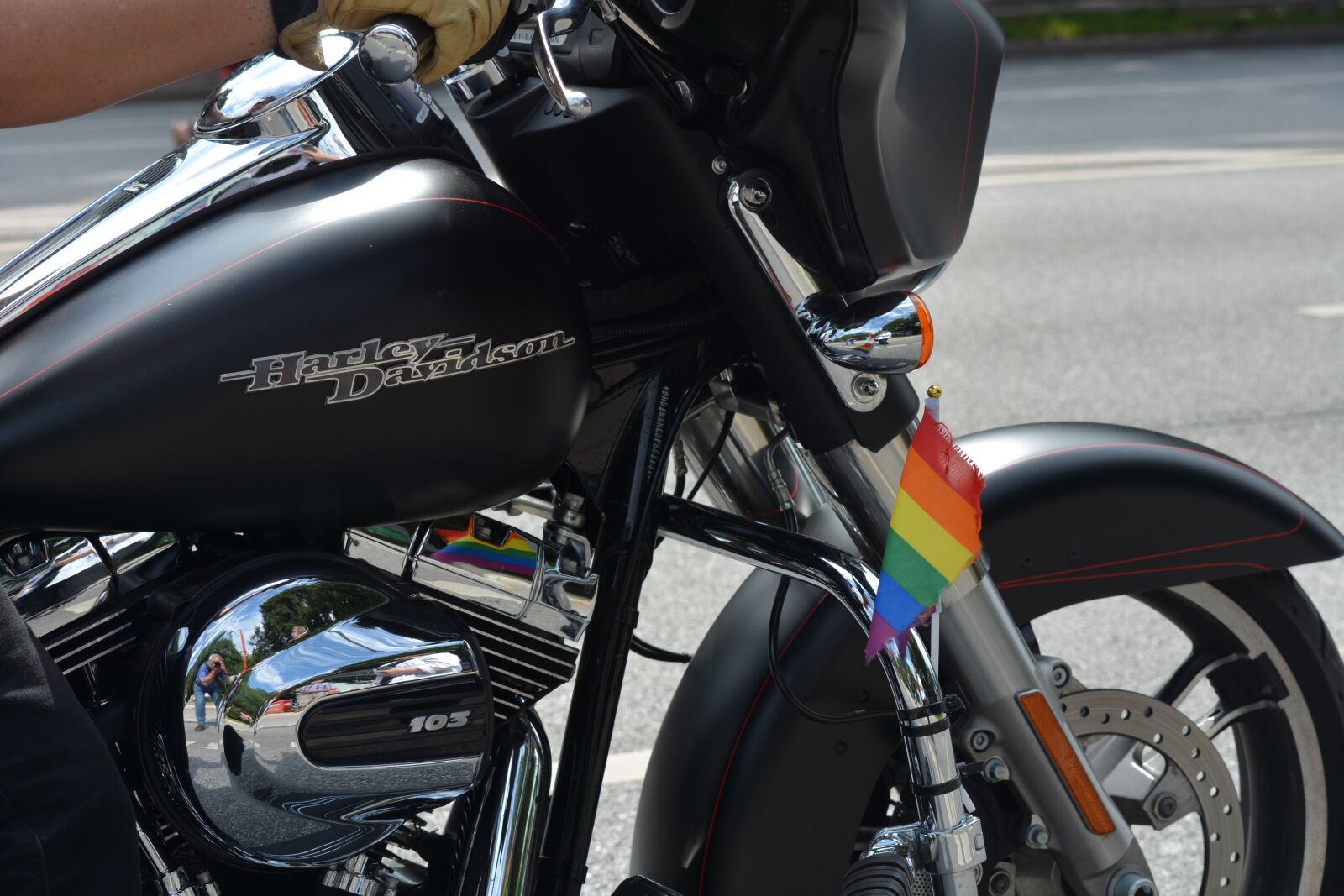 Nikon D7100 sample photo. Technology, human, personal photography
