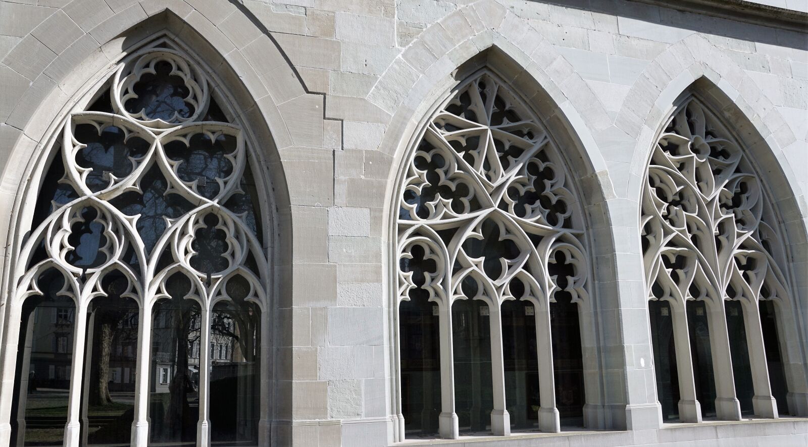 Sony ILCA-77M2 + Sony DT 16-50mm F2.8 SSM sample photo. Constance, church, window photography
