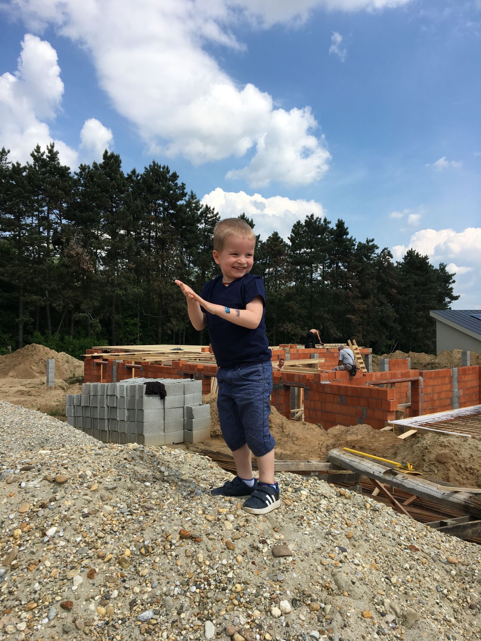 Apple iPhone 6s sample photo. Kid, little boy, game photography
