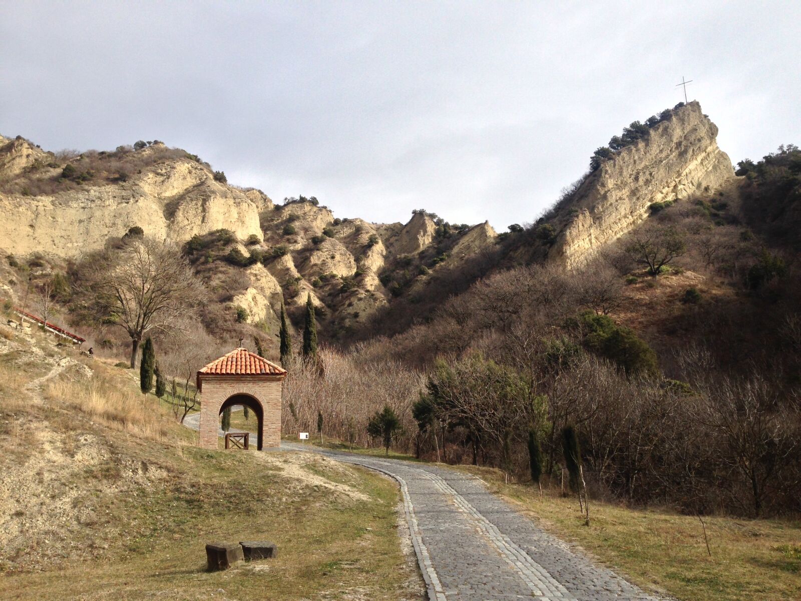 iPhone 5 back camera 4.12mm f/2.4 sample photo. Georgia, old temples, mtskheta photography
