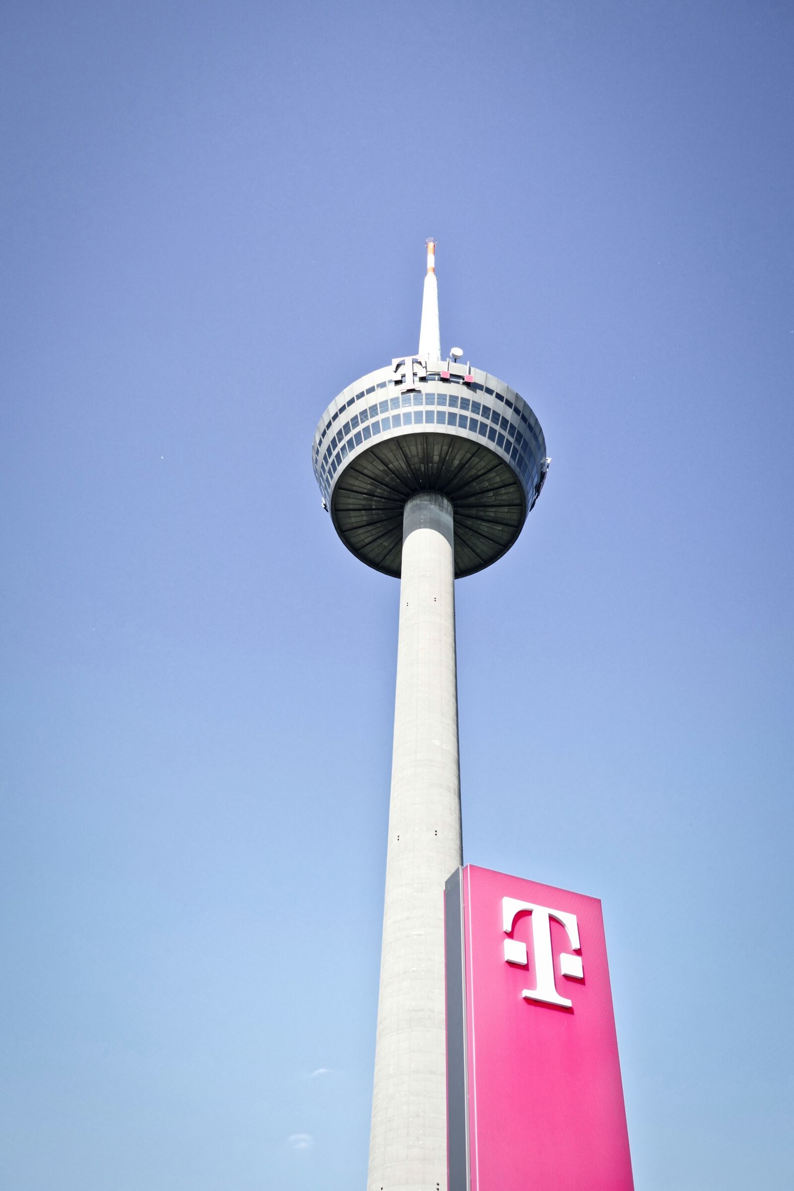 Panasonic Lumix DMC-FZ1000 sample photo. Tv tower, telekom, radio photography