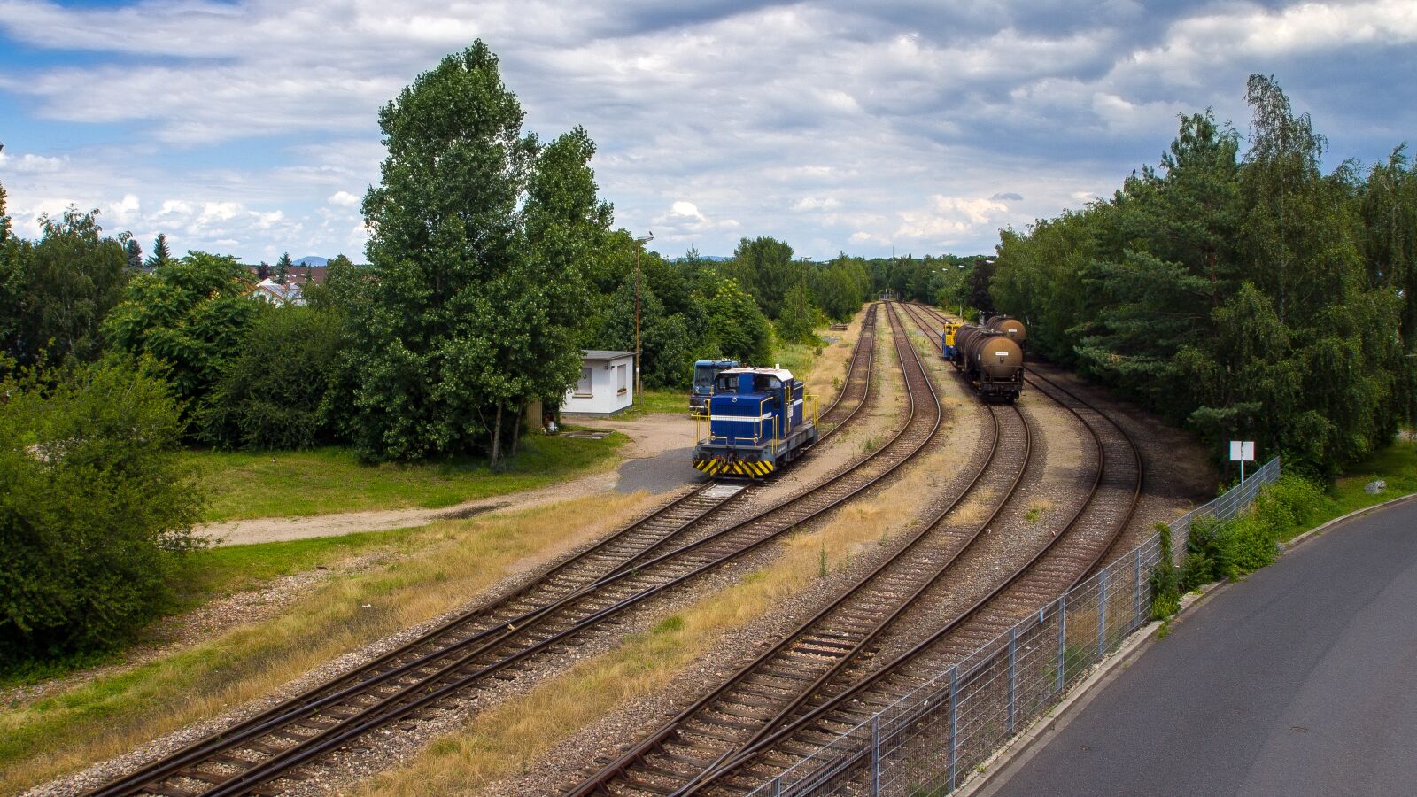 Canon EOS 600D (Rebel EOS T3i / EOS Kiss X5) sample photo. Rails, loco, locomotive photography
