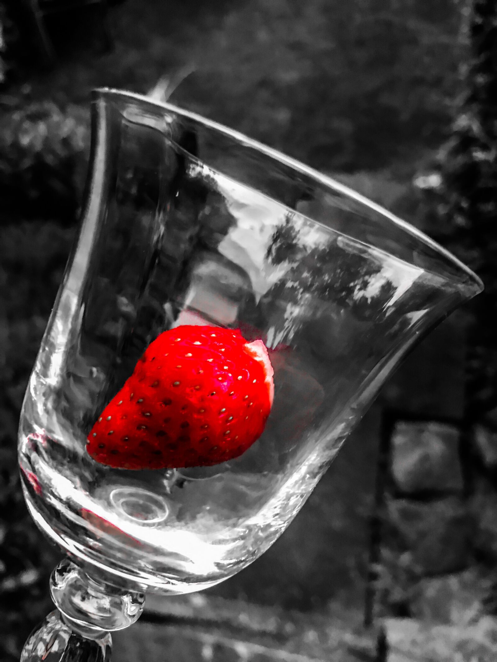 iPhone 7 back camera 3.99mm f/1.8 sample photo. Glass, strawberry, red photography