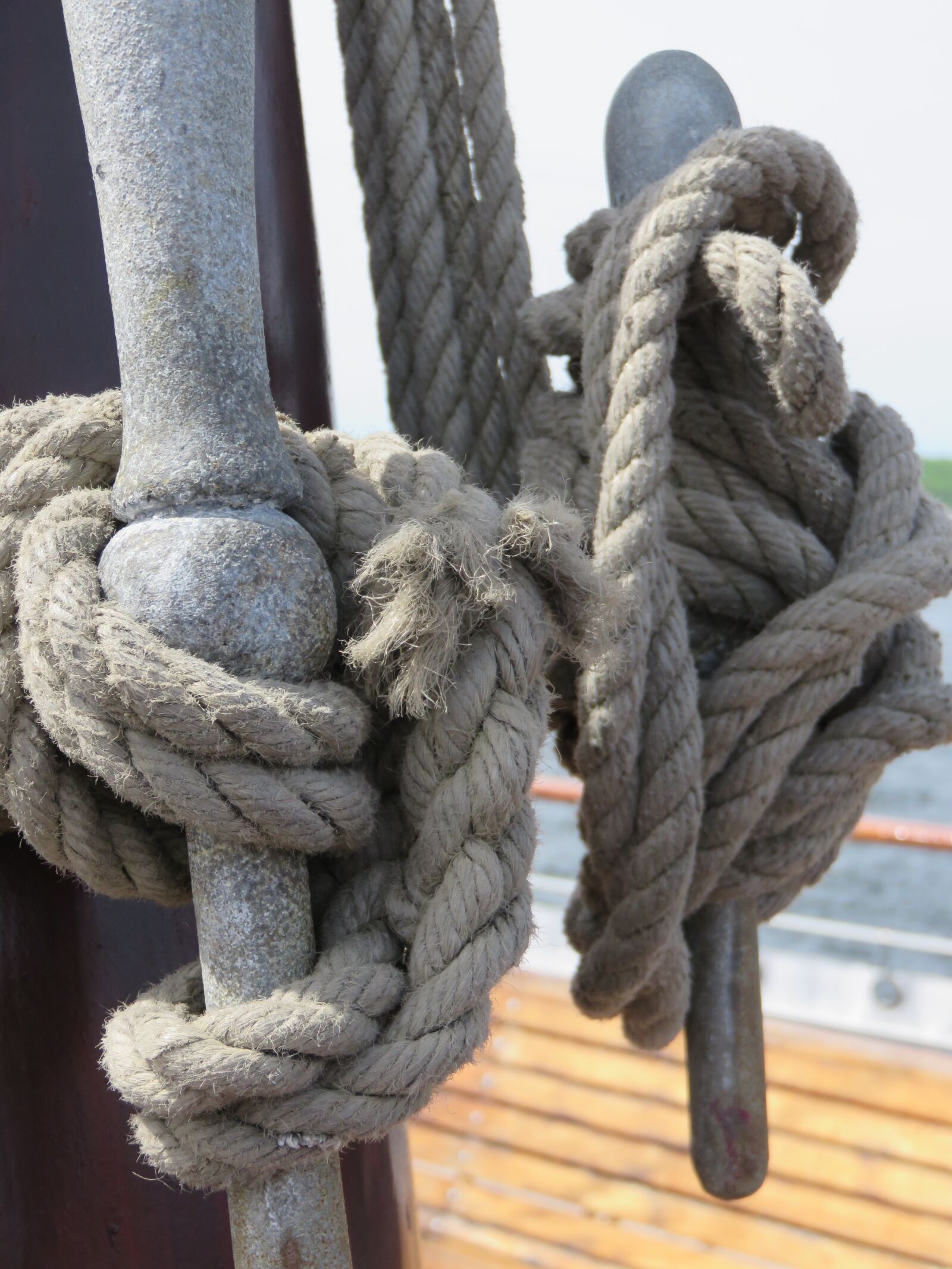 Canon PowerShot SX700 HS sample photo. Rope, knot, ship photography