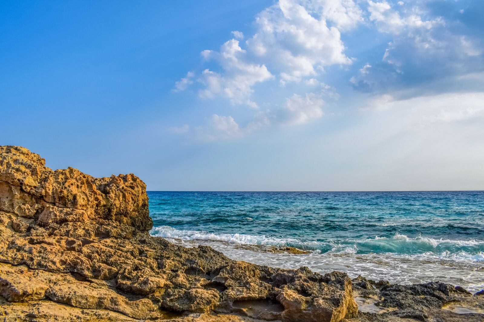 Nikon D3300 sample photo. Rocky coast, waves, sea photography