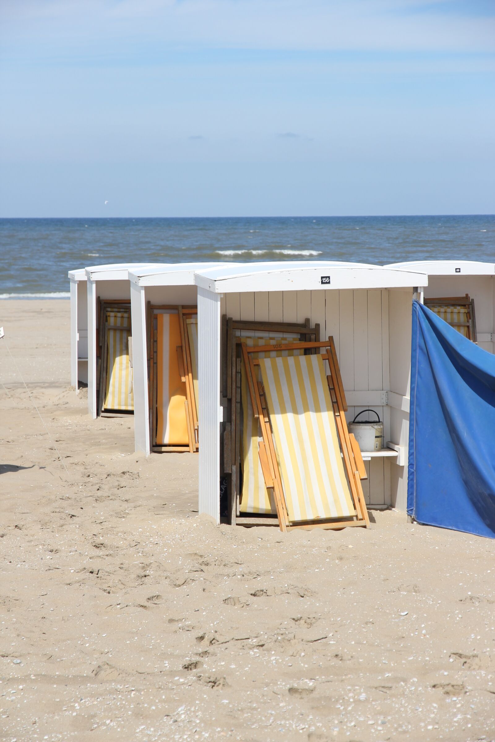 Canon EOS 550D (EOS Rebel T2i / EOS Kiss X4) sample photo. Beach, sea, beach houses photography