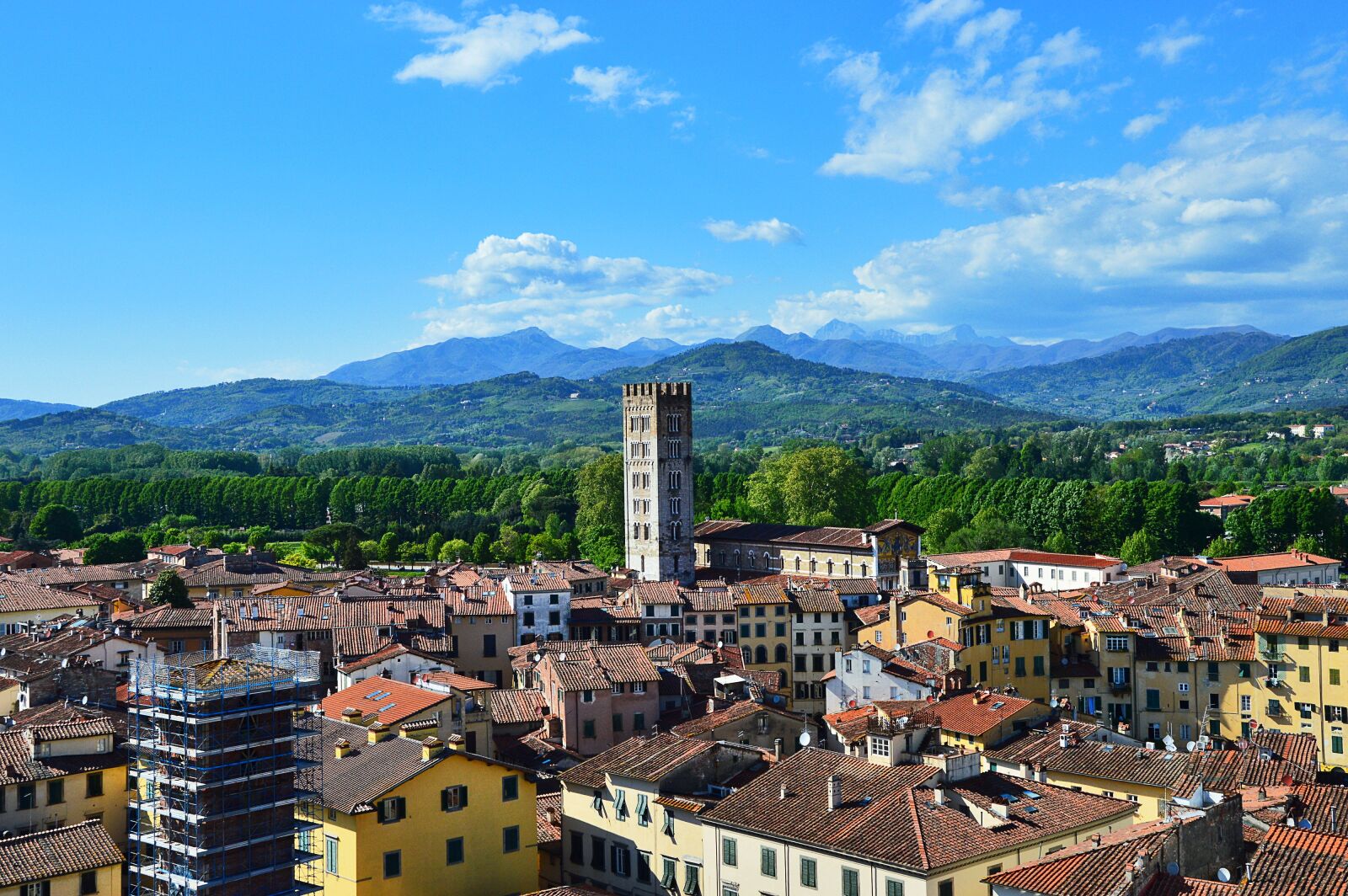 Nikon D3200 sample photo. Italy, lucca, historic center photography