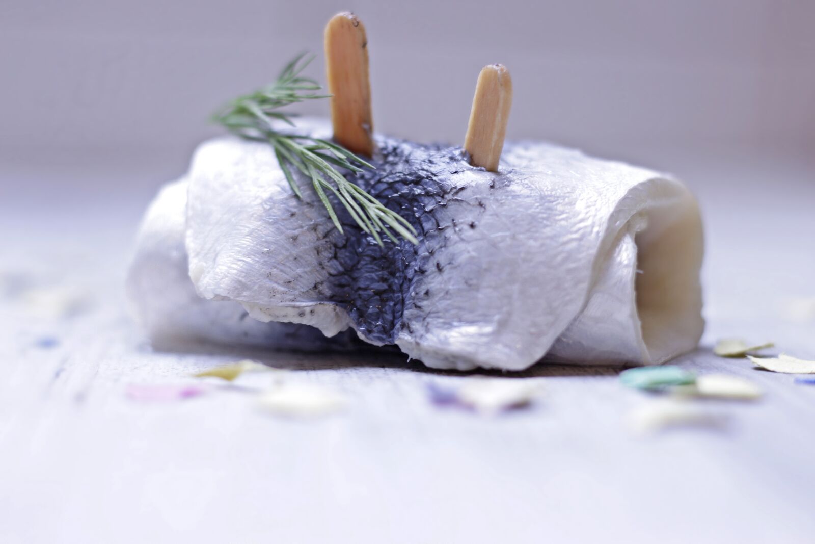 Canon EF 50mm F1.8 STM sample photo. Roll mops, fish, hangover photography