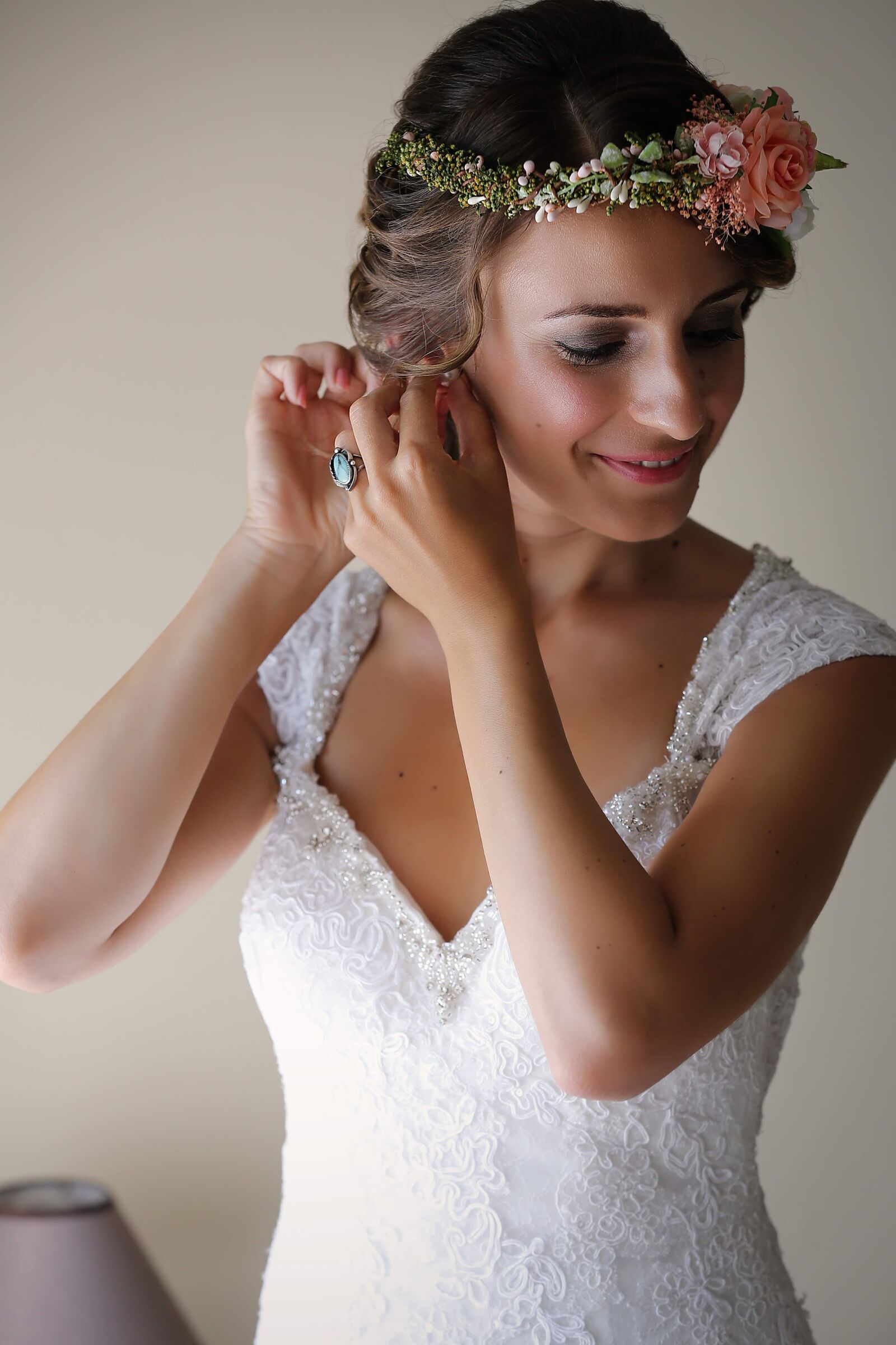 Canon EOS 5D Mark III sample photo. Earrings, wedding dress, pretty photography