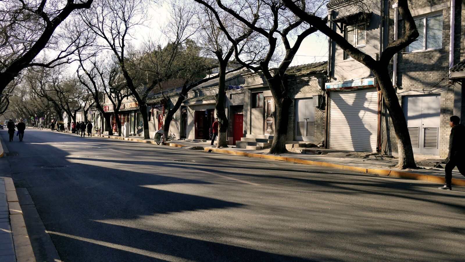 Panasonic Lumix DMC-FZ1000 sample photo. China, beijing, square photography