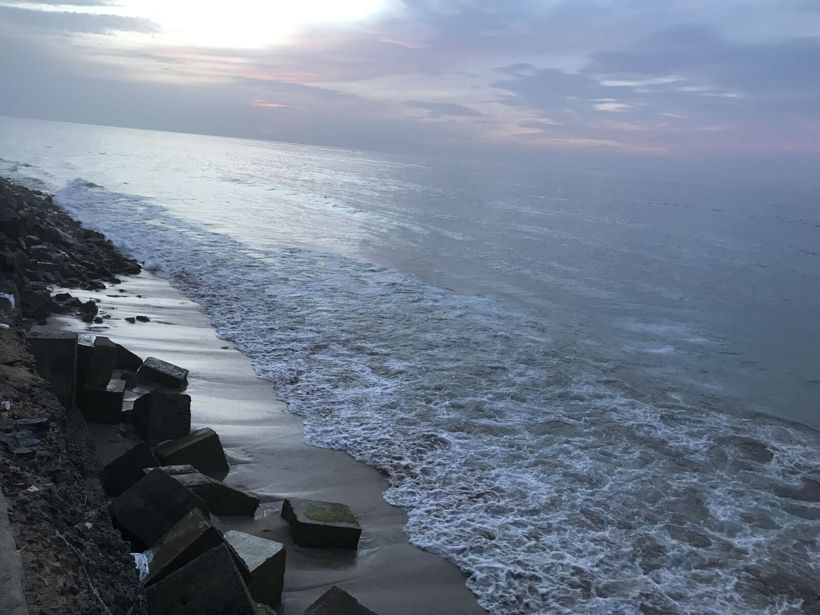 iPhone 7 back camera 3.99mm f/1.8 sample photo. Beach, beautiful, black, wallpaper photography