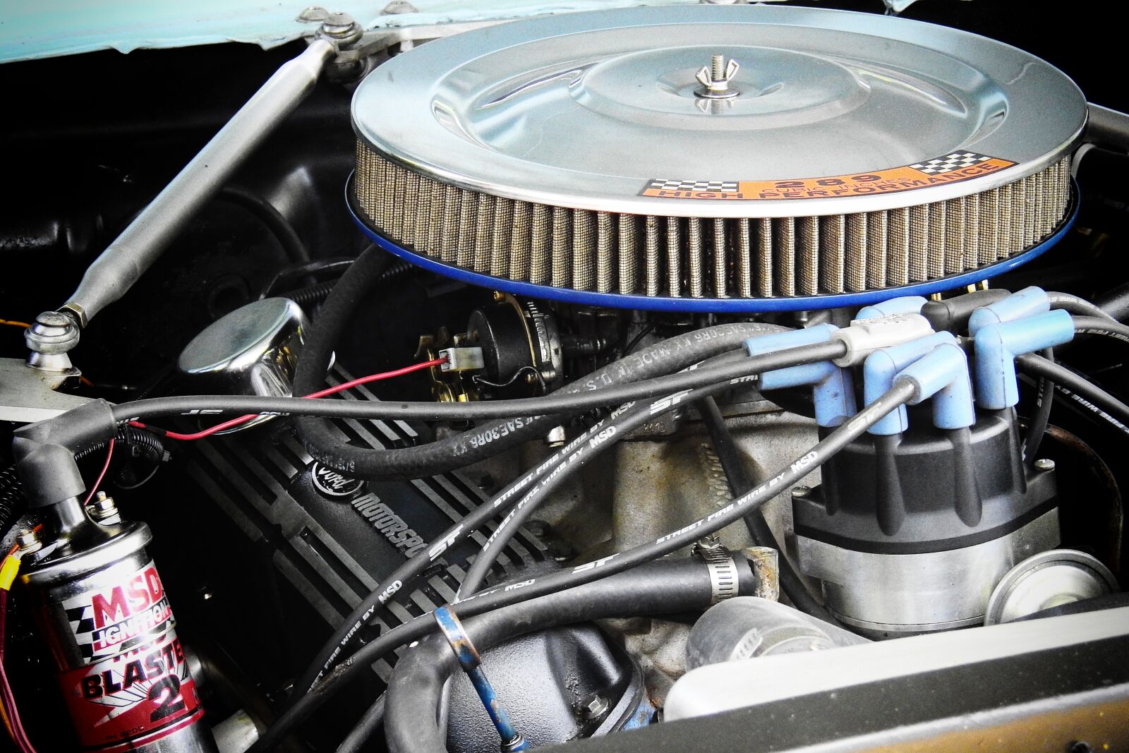 Nikon Coolpix P900 sample photo. Motor, car engine, ford photography