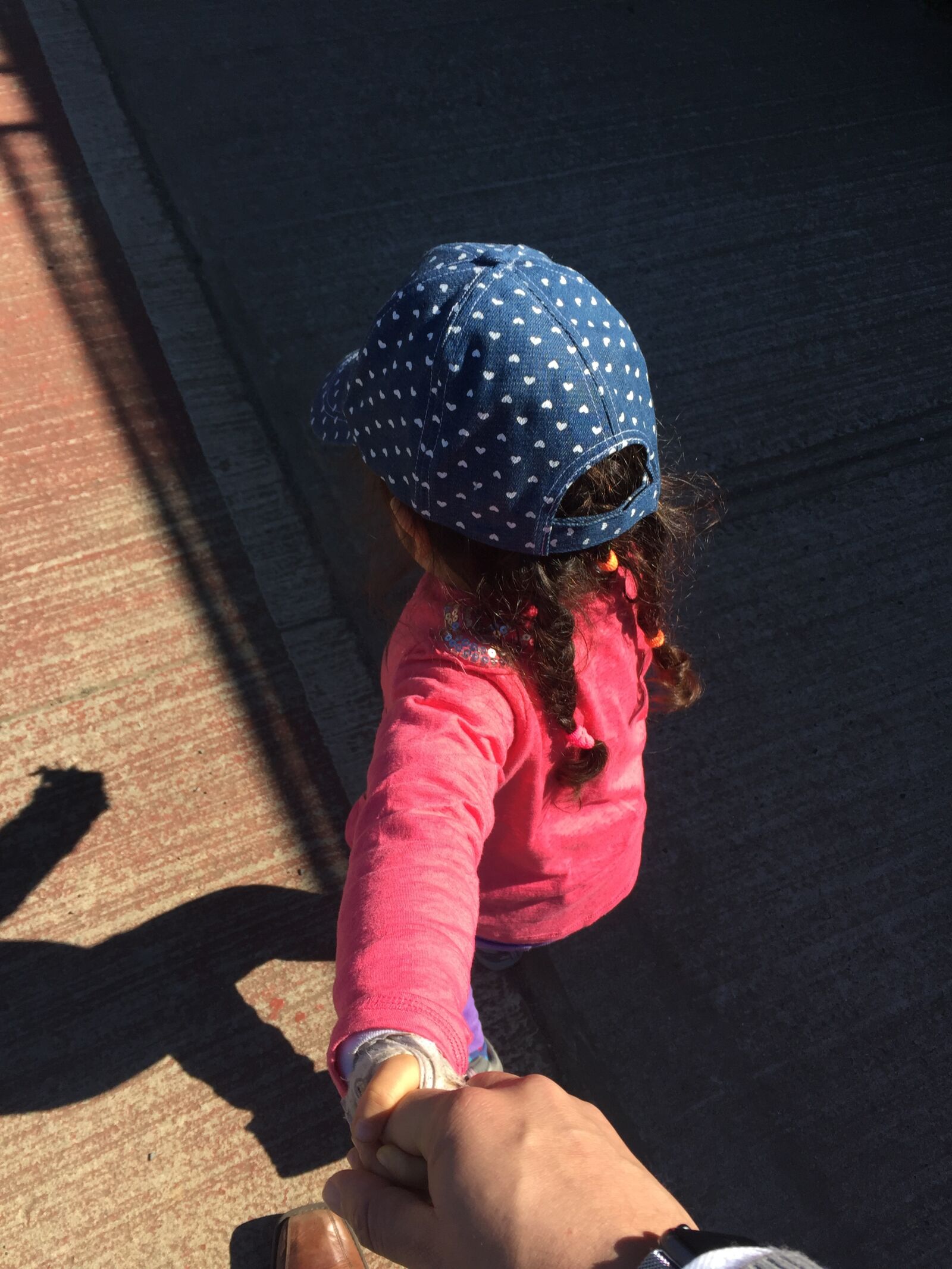 iPhone 6 back camera 4.15mm f/2.2 sample photo. Girl, cap, hat photography