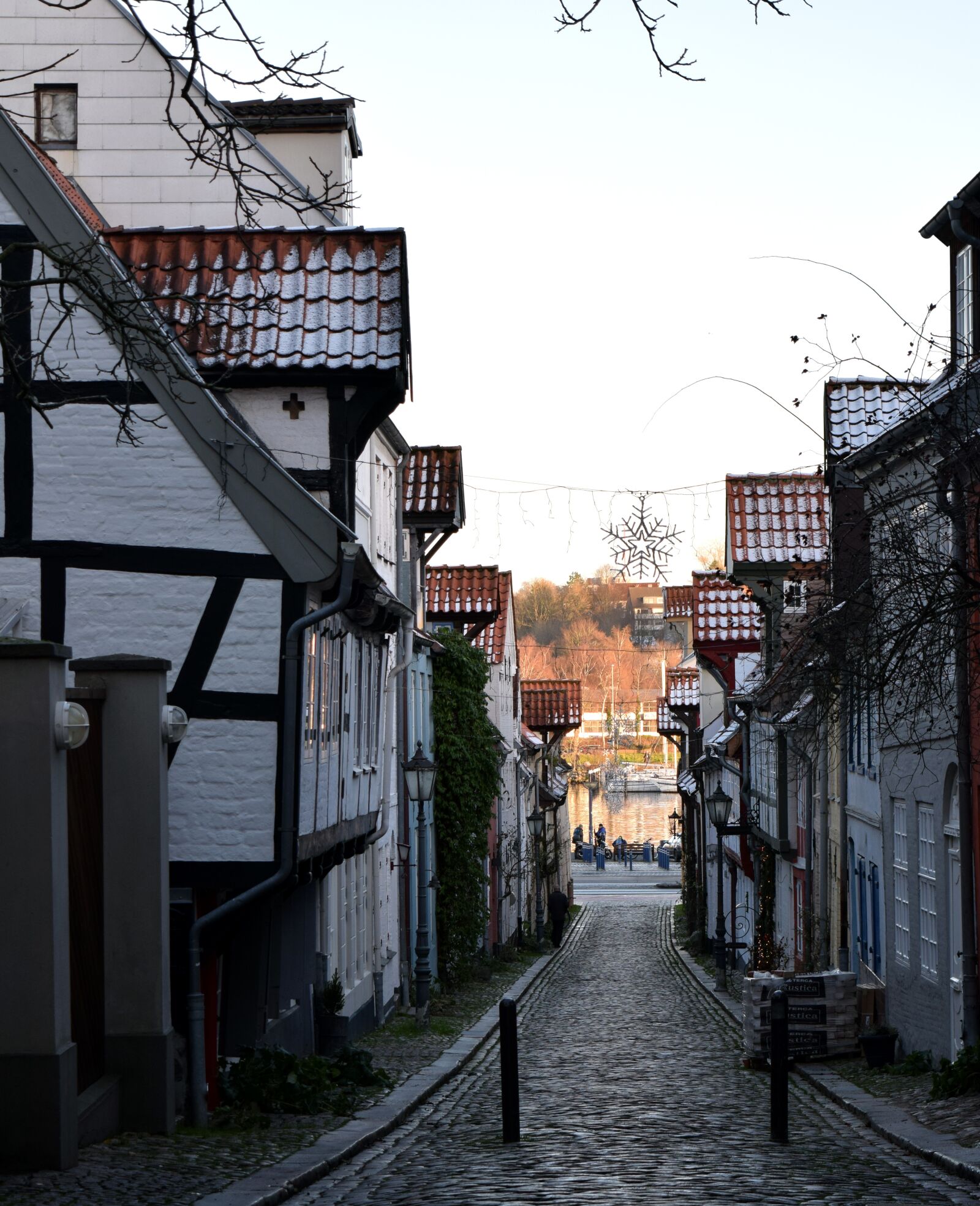 Nikon D5300 sample photo. Alley, harbor view, flensburg photography