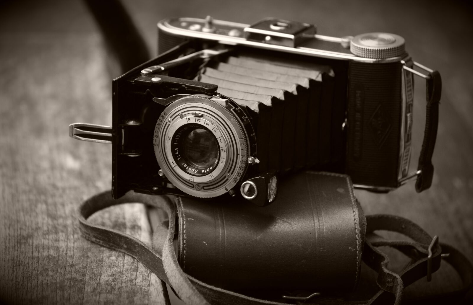 Nikon D610 sample photo. Camera, billy record, agfa photography