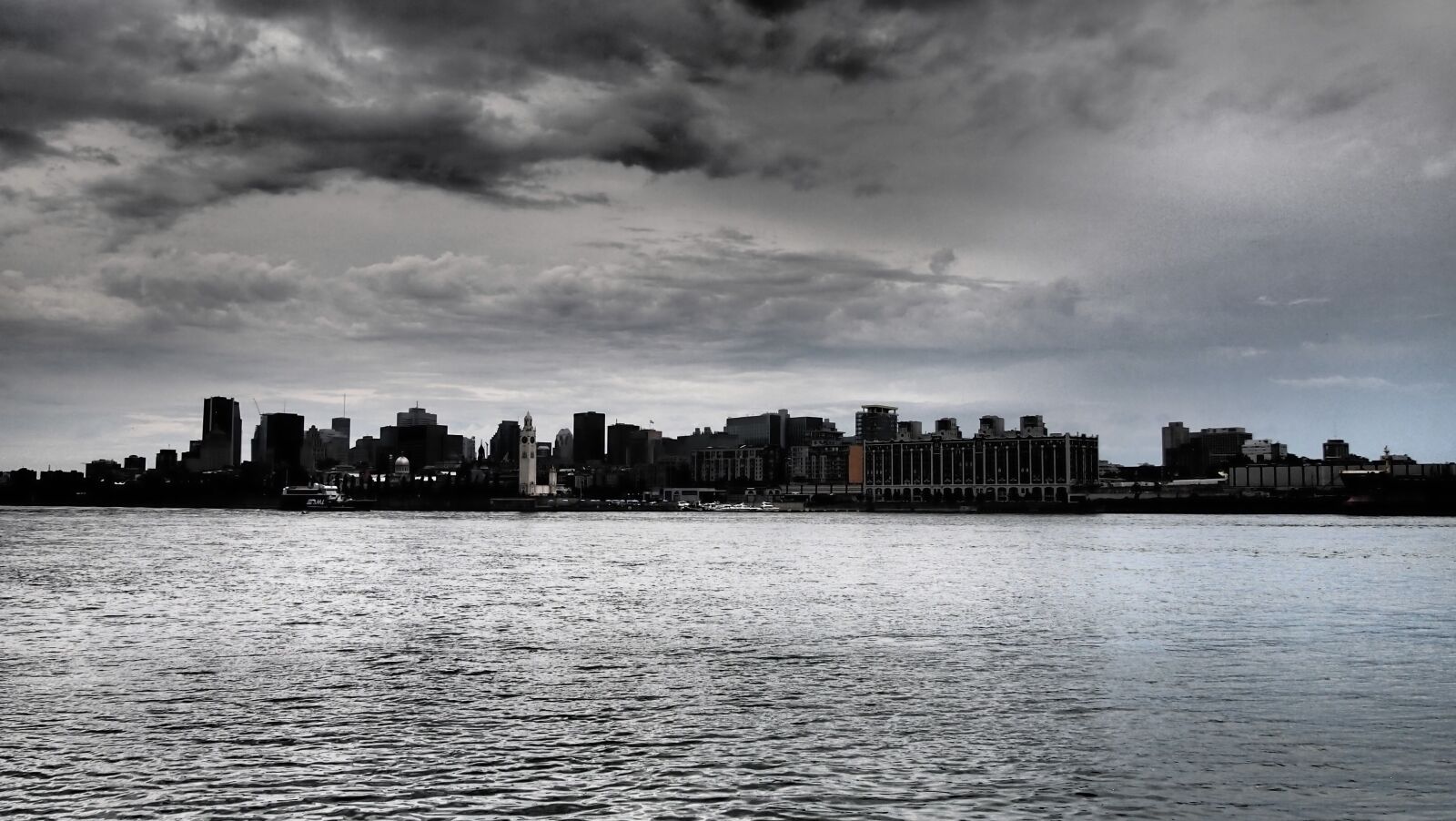 Olympus PEN E-PL3 sample photo. Canada, montreal, skyline photography
