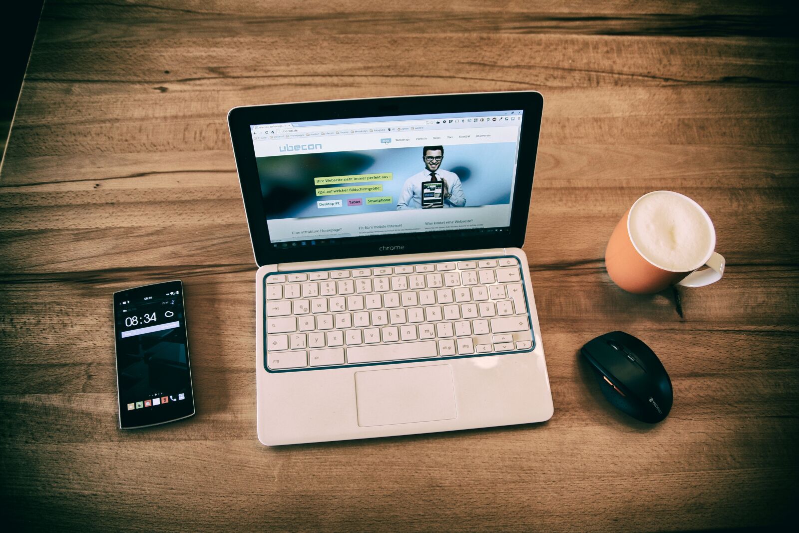 Canon EOS 70D sample photo. Laptop, notebook, working photography