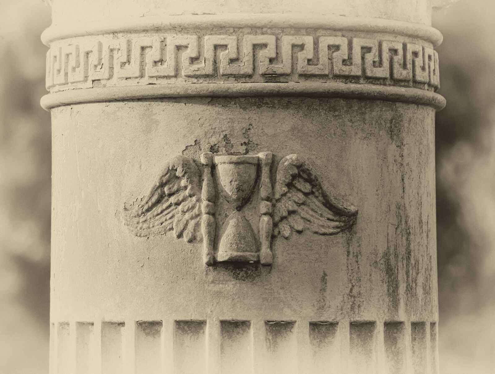 Canon EOS 700D (EOS Rebel T5i / EOS Kiss X7i) sample photo. Old, art, pillar photography