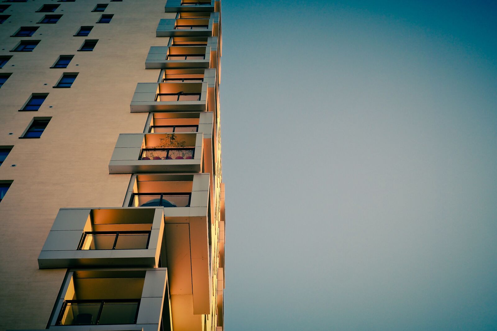Olympus OM-D E-M10 sample photo. Architecture, skyscraper, building photography