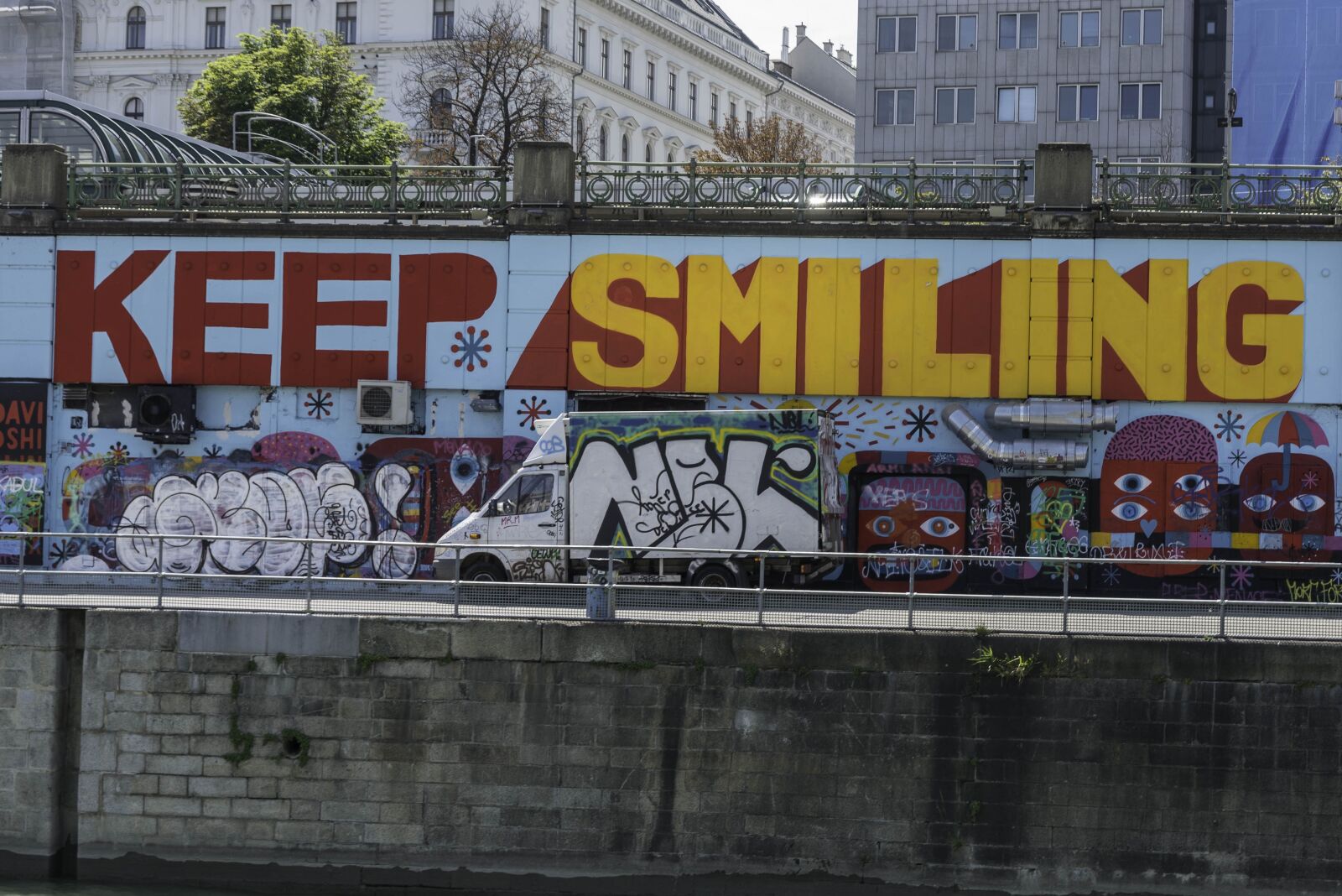 Nikon D750 sample photo. Graffiti, wall, colorful photography