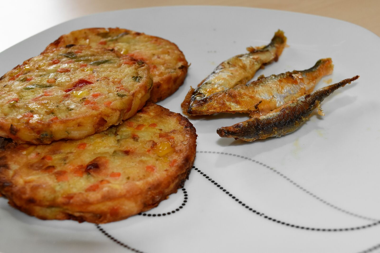 Nikon D5500 sample photo. Barbecue, seafood, meat, dinner photography