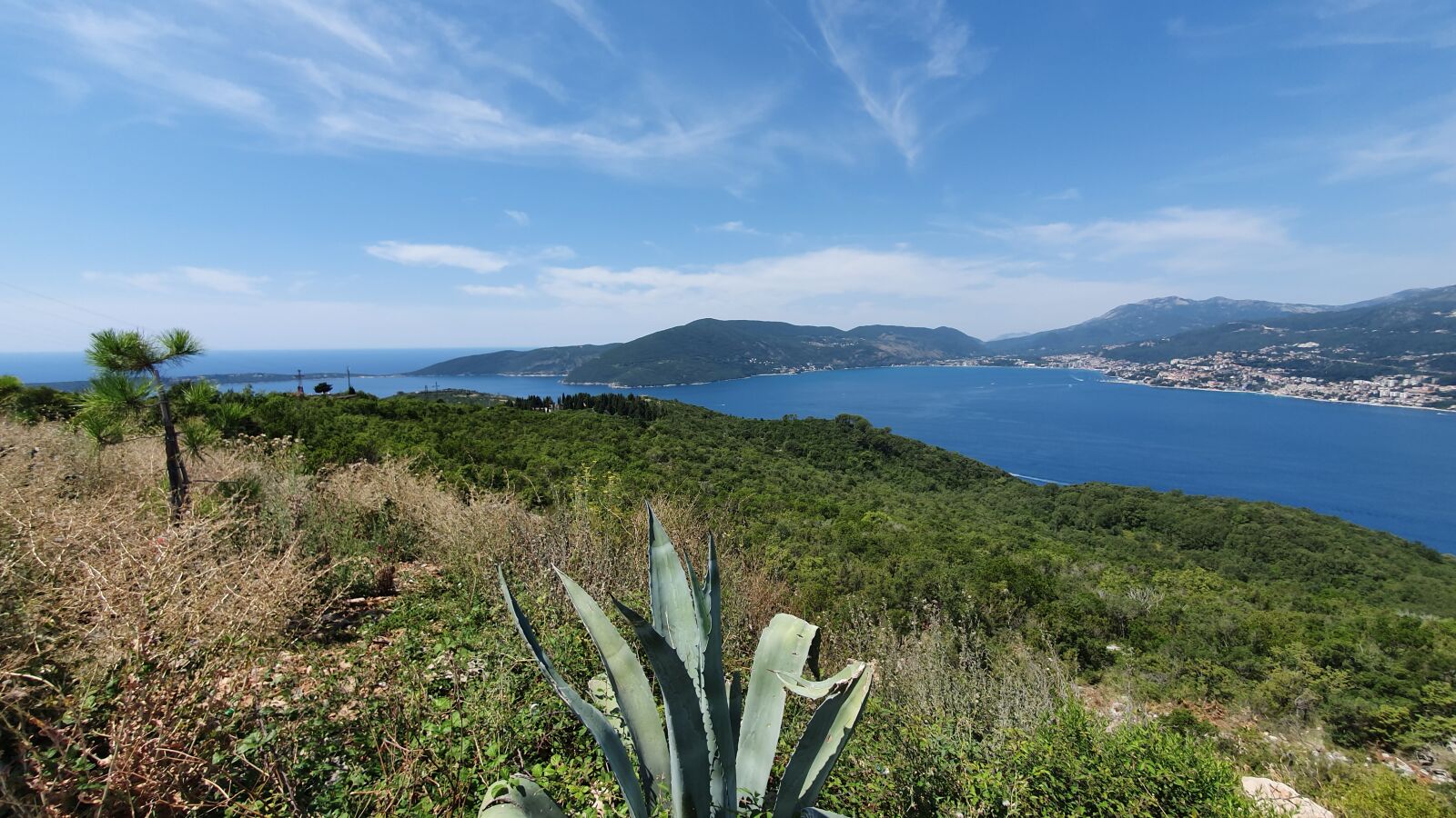 Samsung Galaxy S10 sample photo. Montenegro, sea, outlook photography