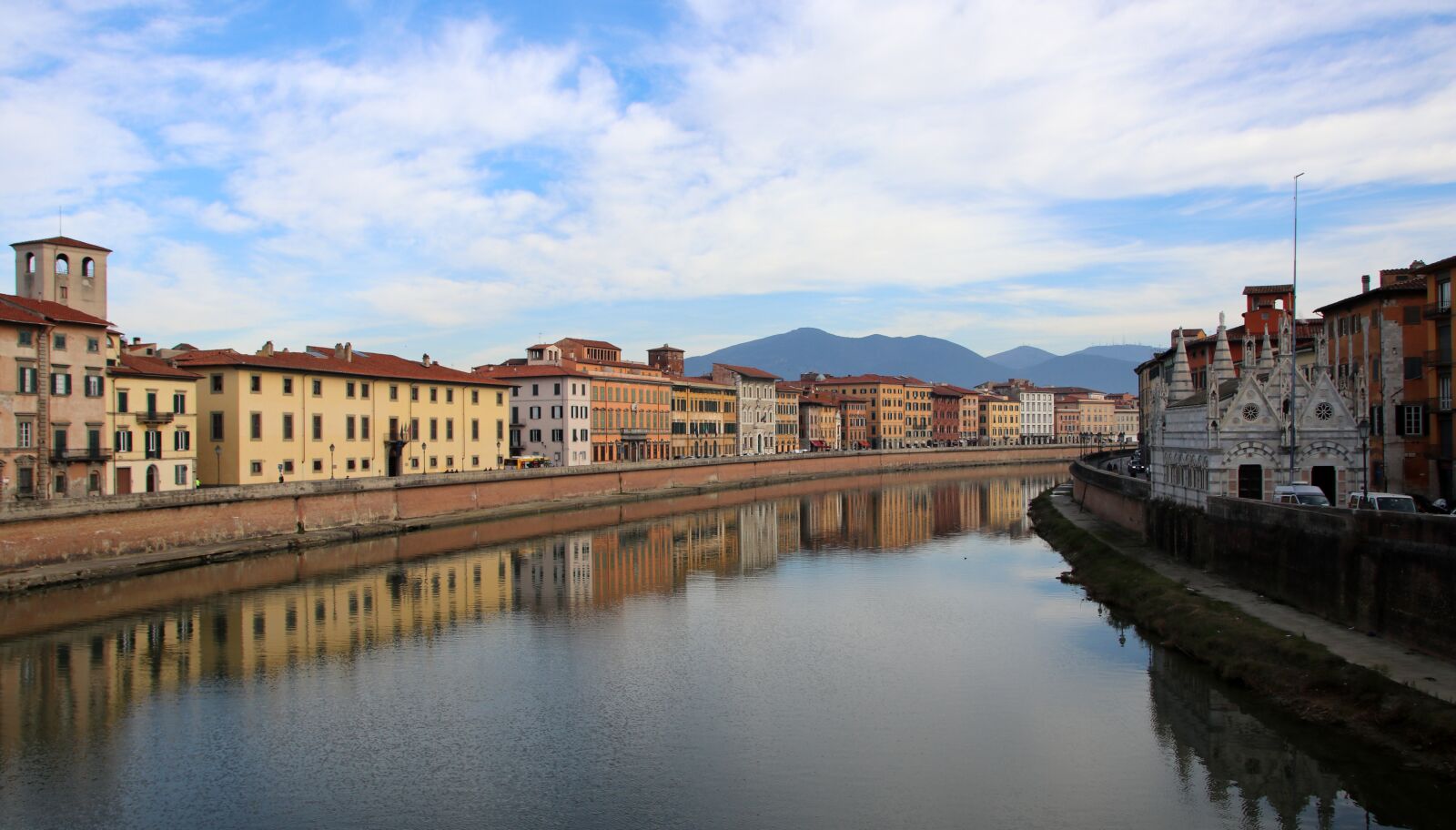 Canon EOS 80D sample photo. River, buildings, town photography