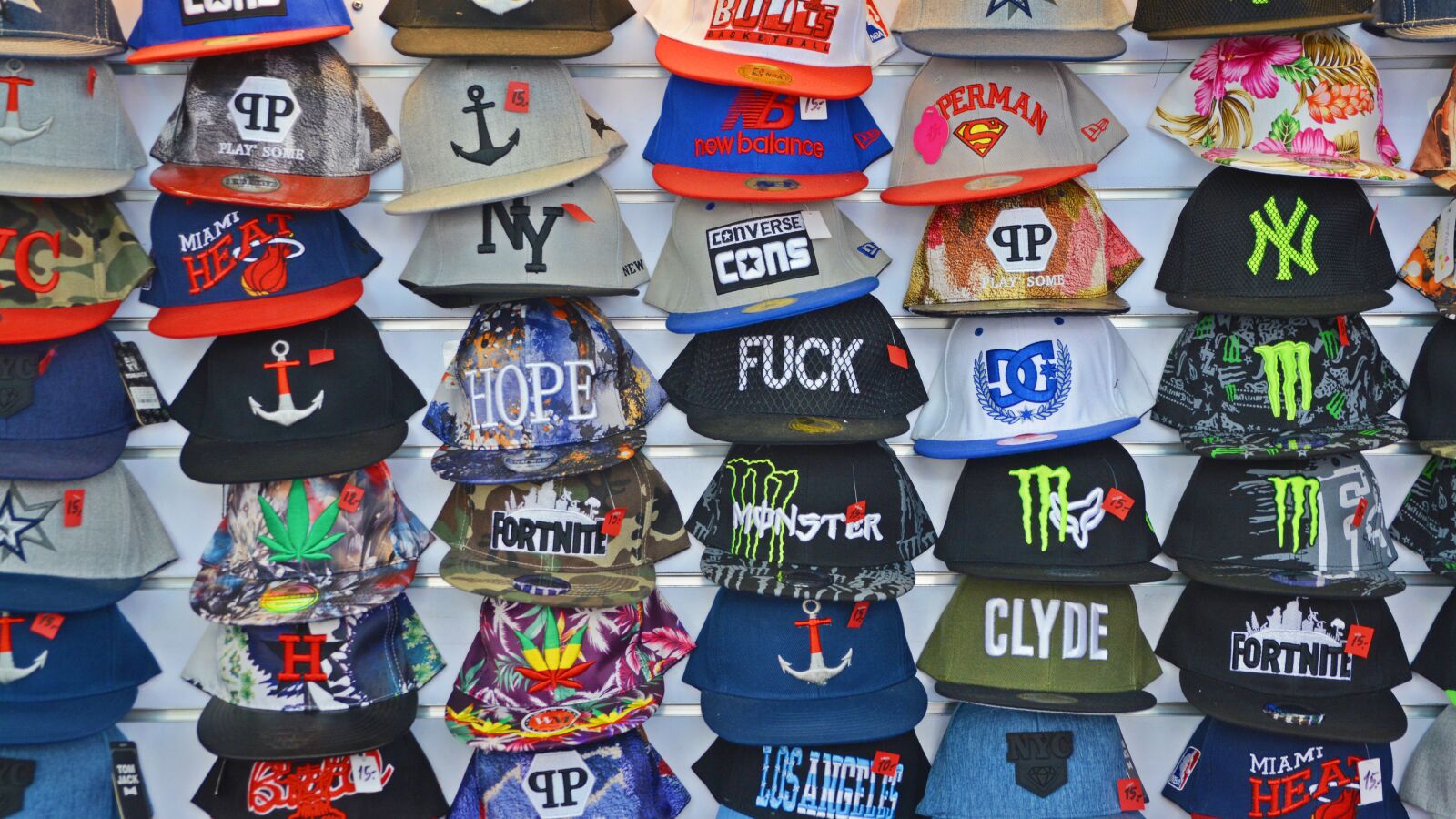 Nikon D5200 sample photo. Cap, sales stand, headwear photography