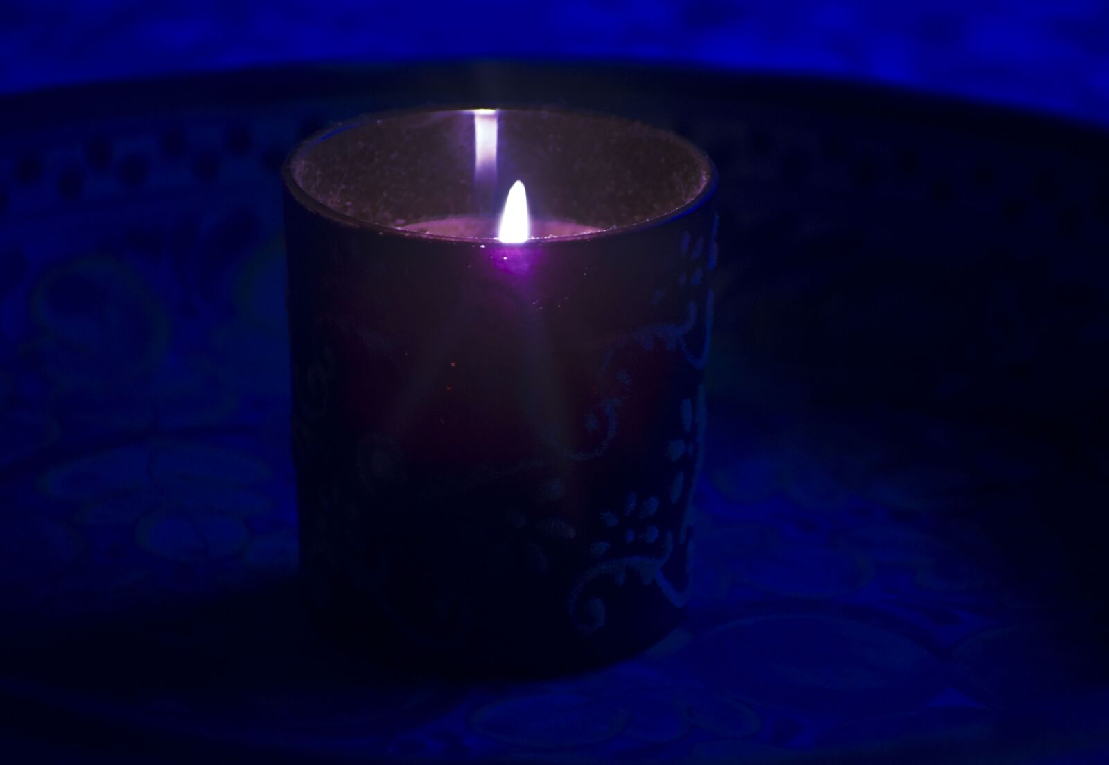 Nikon D3500 sample photo. Darkness, candles, candlelight photography