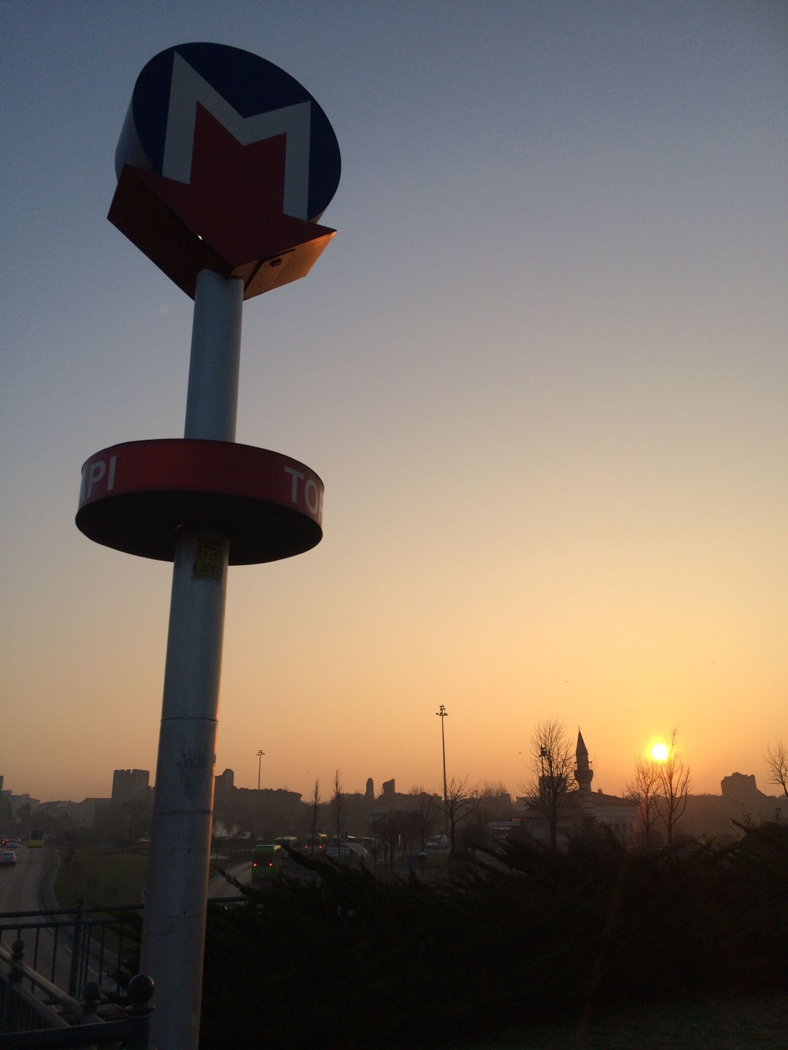 iPhone 5s back camera 4.15mm f/2.2 sample photo. Metro, sky, sunset photography