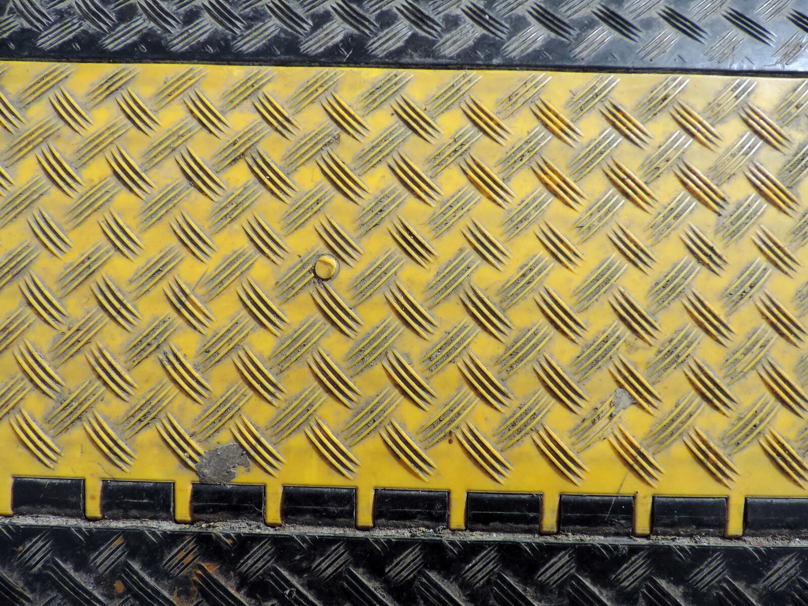 Nikon Coolpix P520 sample photo. Design, detail, plastic, rubber photography