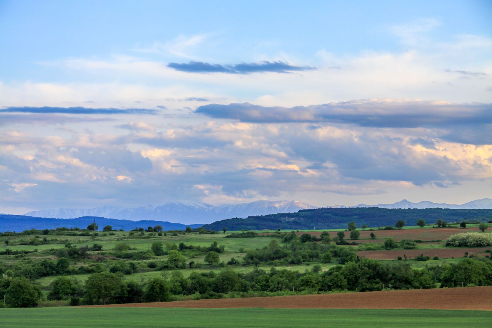 Canon EF-S 17-85mm F4-5.6 IS USM sample photo. Nature, landscape, sky photography