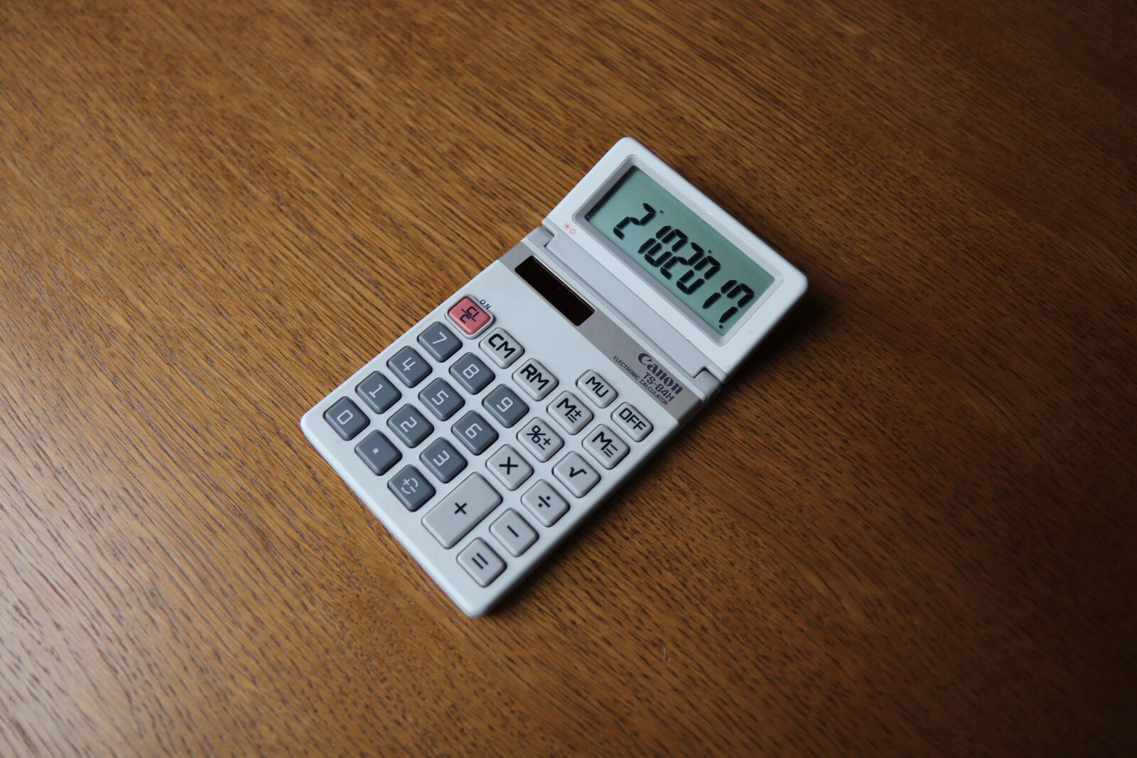 Canon EOS 800D (EOS Rebel T7i / EOS Kiss X9i) sample photo. Calculator, how to calculate photography
