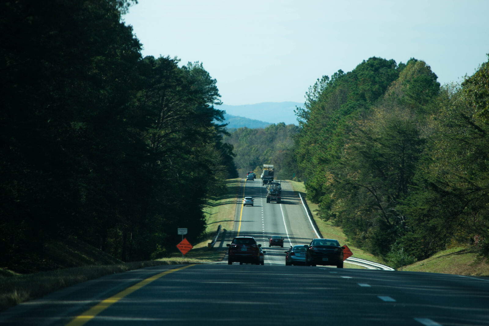 Nikon D3300 sample photo. Blueridge, cars, highway, hills photography