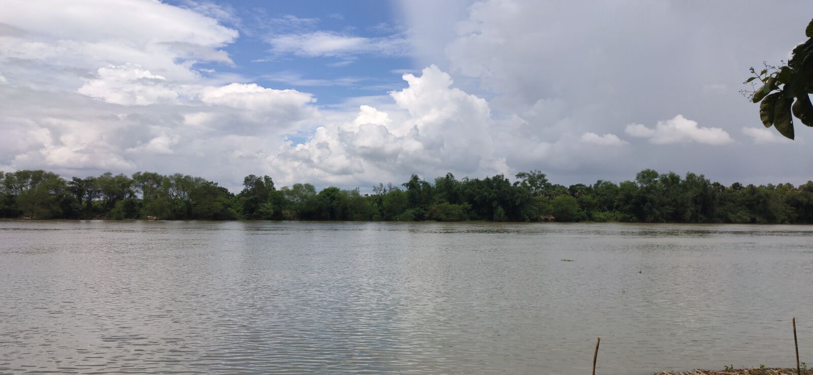 Realme XT sample photo. River, cloud, village photography