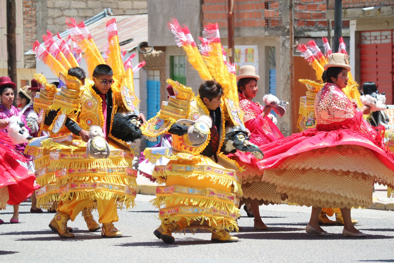 Canon EOS M3 sample photo. Peru, festival, folklore photography