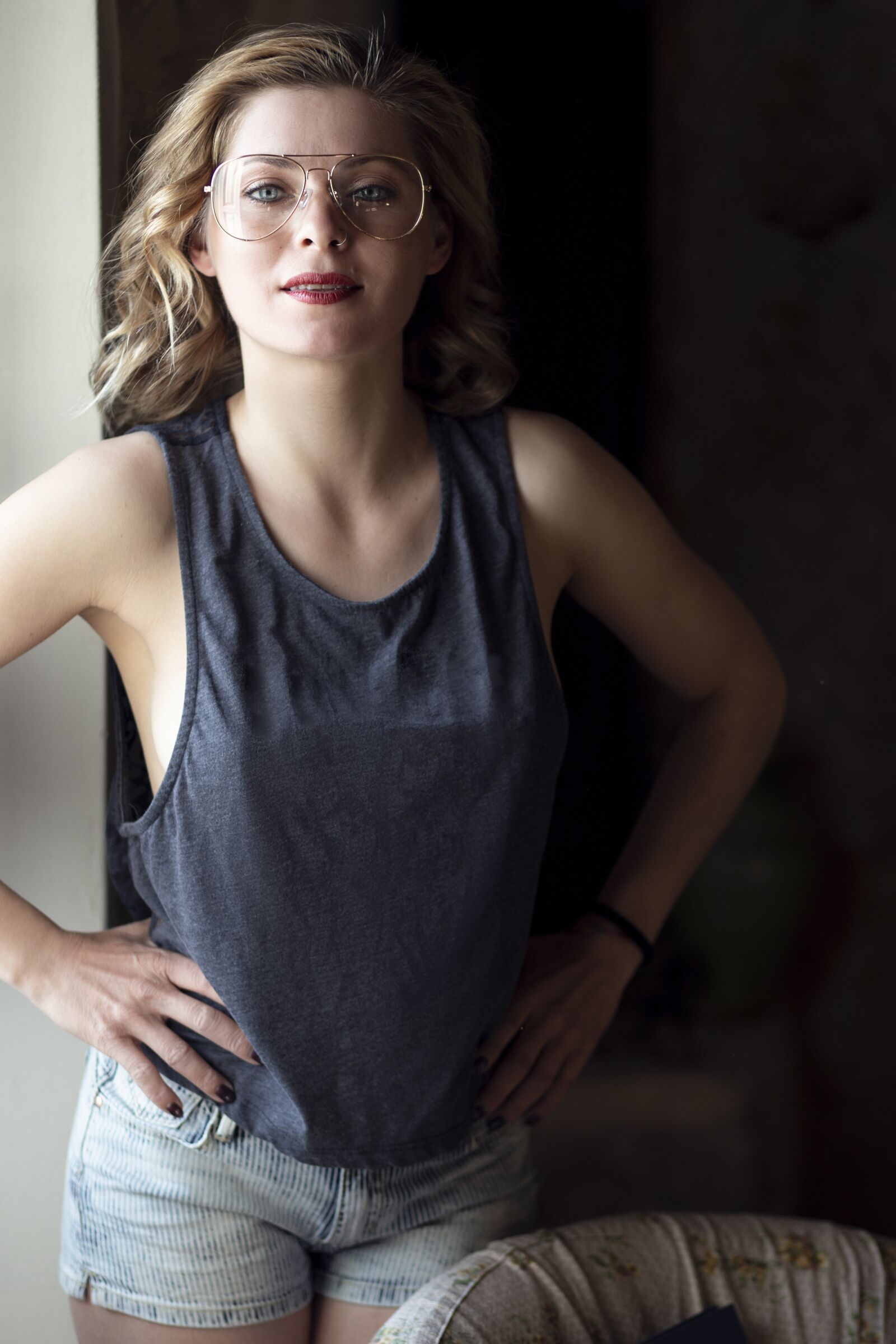 Canon EF 85mm F1.8 USM sample photo. Woman, female, girl photography