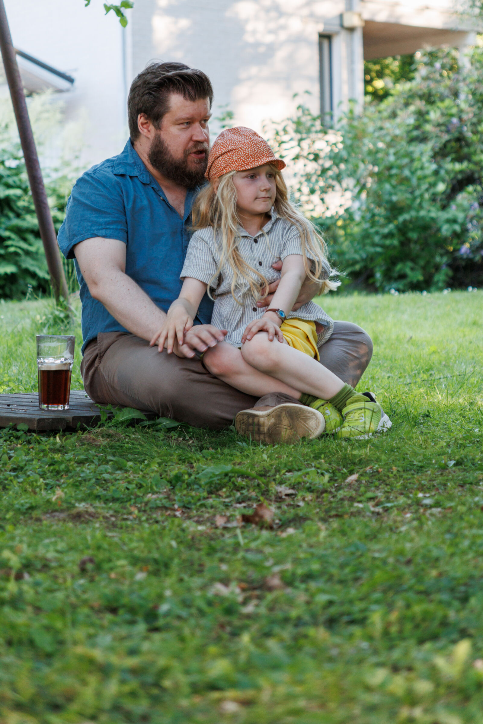 Canon EOS R7 sample photo. Father and his child photography