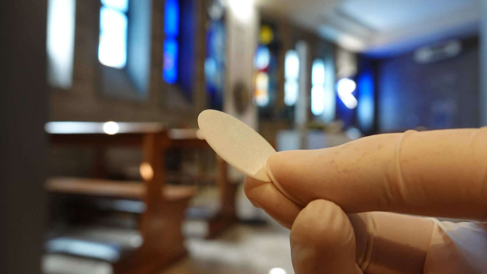 Sony Cyber-shot DSC-RX10 IV sample photo. Church, coronavirus, ostia photography