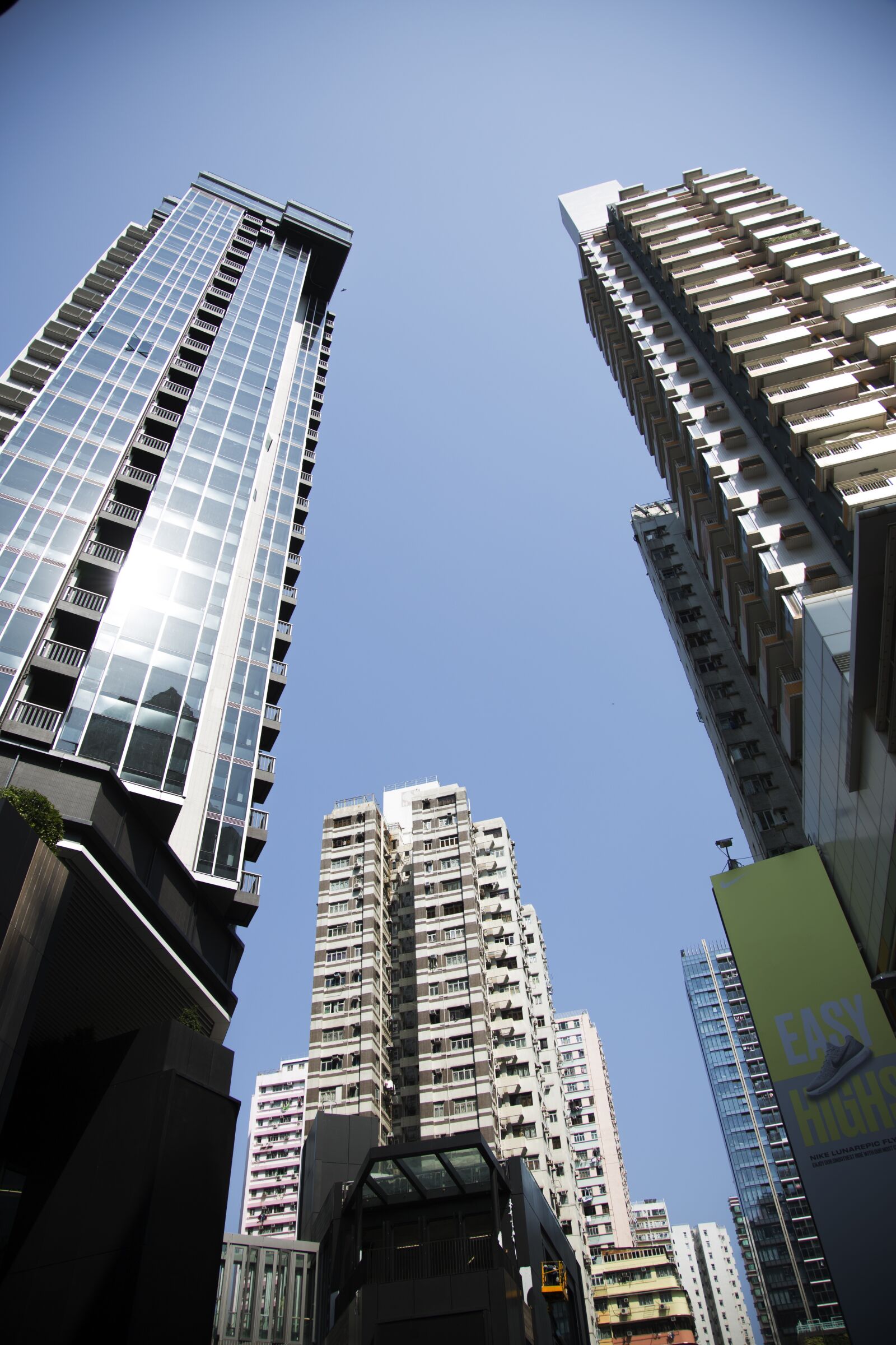 Canon EF 24-105mm F4L IS USM sample photo. Tall building, windows, building photography