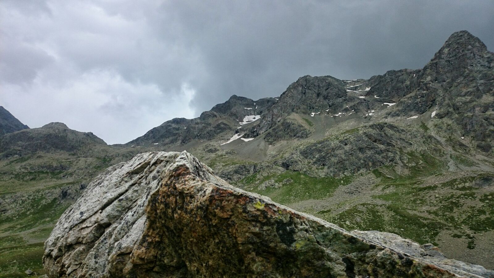 Sony Xperia Z1 Compact sample photo. Cloudy, rocks, mountains photography