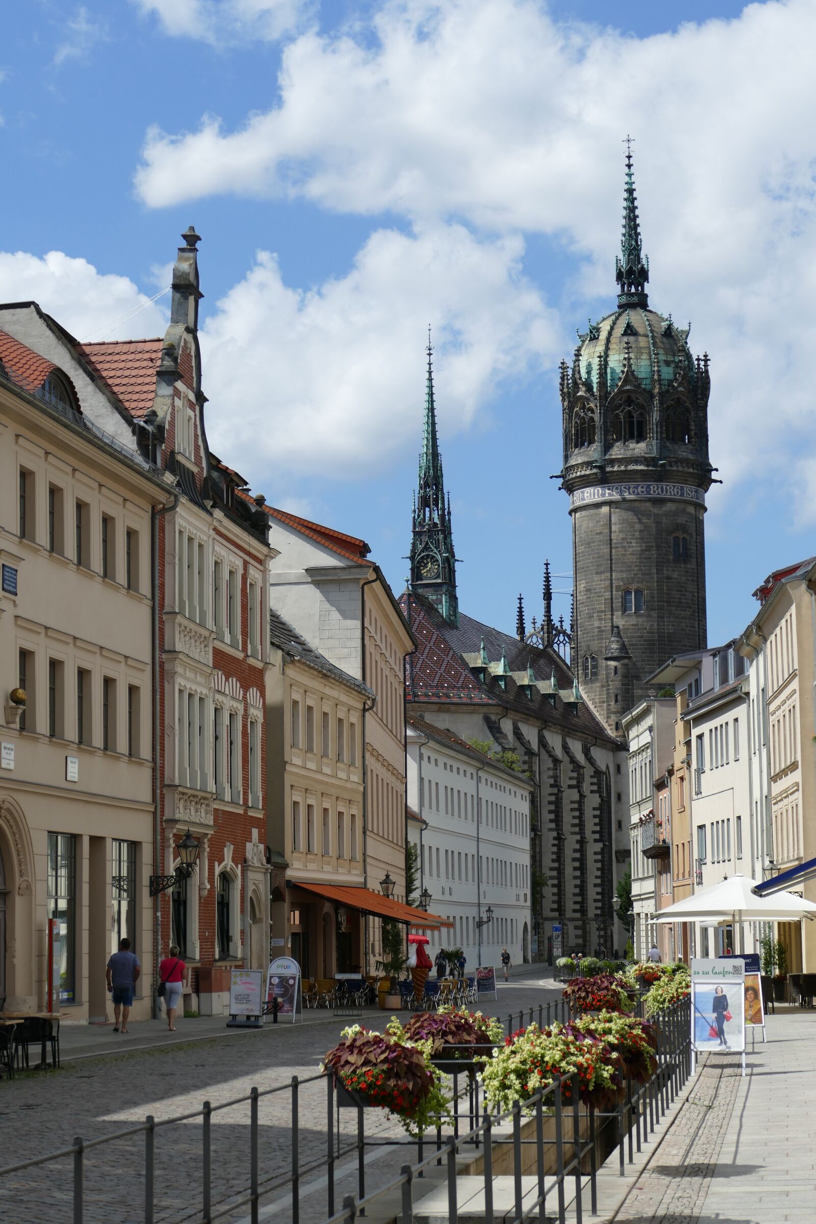Panasonic Lumix DMC-FZ1000 sample photo. Wittenberg, monument, saxony-anhalt photography