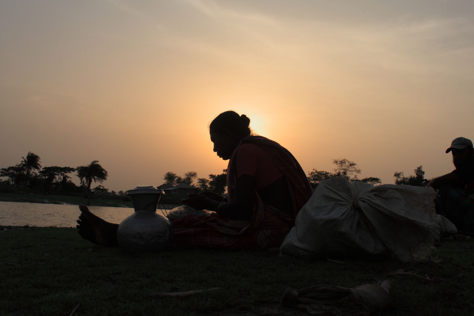Canon EOS 500D (EOS Rebel T1i / EOS Kiss X3) sample photo. Bangladesh, canal, fisherman, nature photography