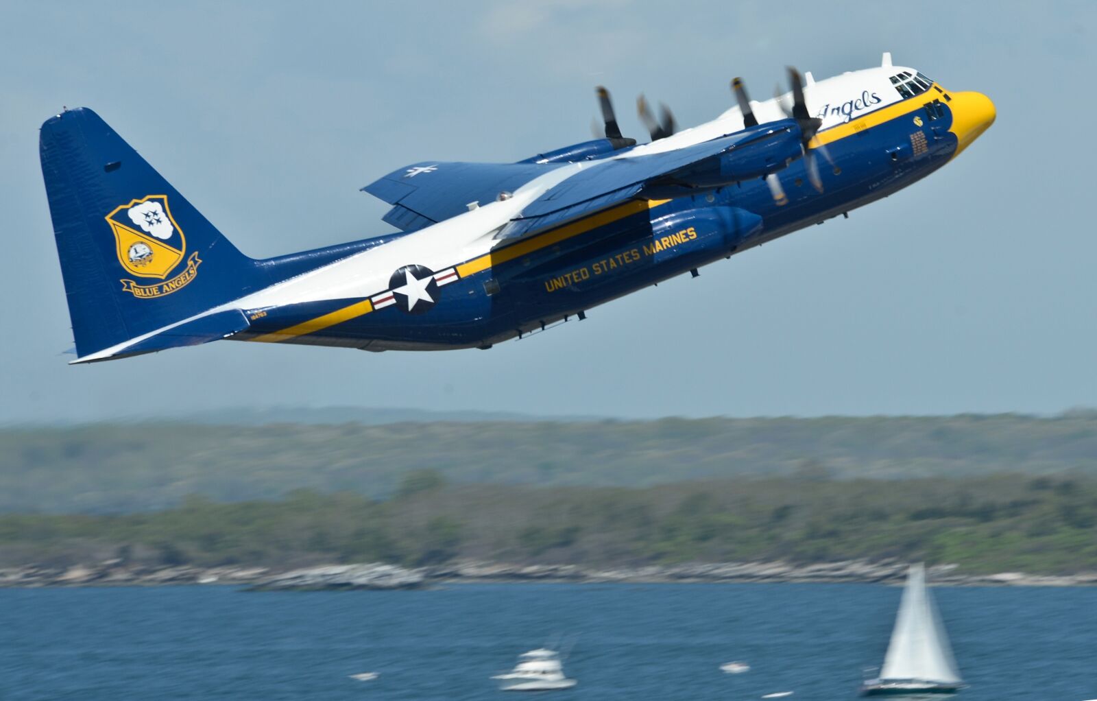 Nikon D4 sample photo. Fat albert, airplane, blue photography