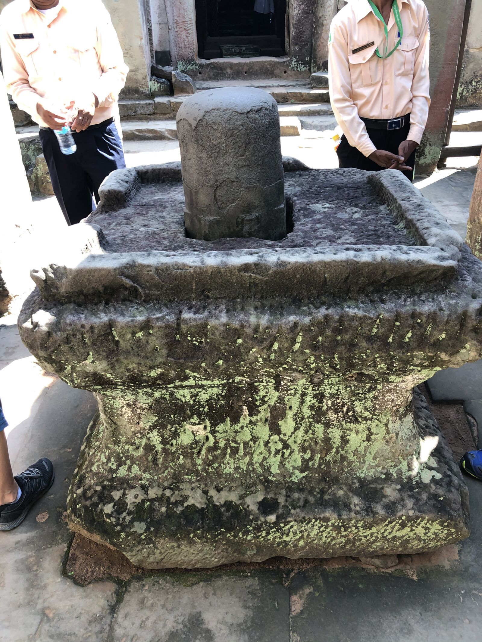iPhone X back dual camera 4mm f/1.8 sample photo. Shiv linga angkor wat photography