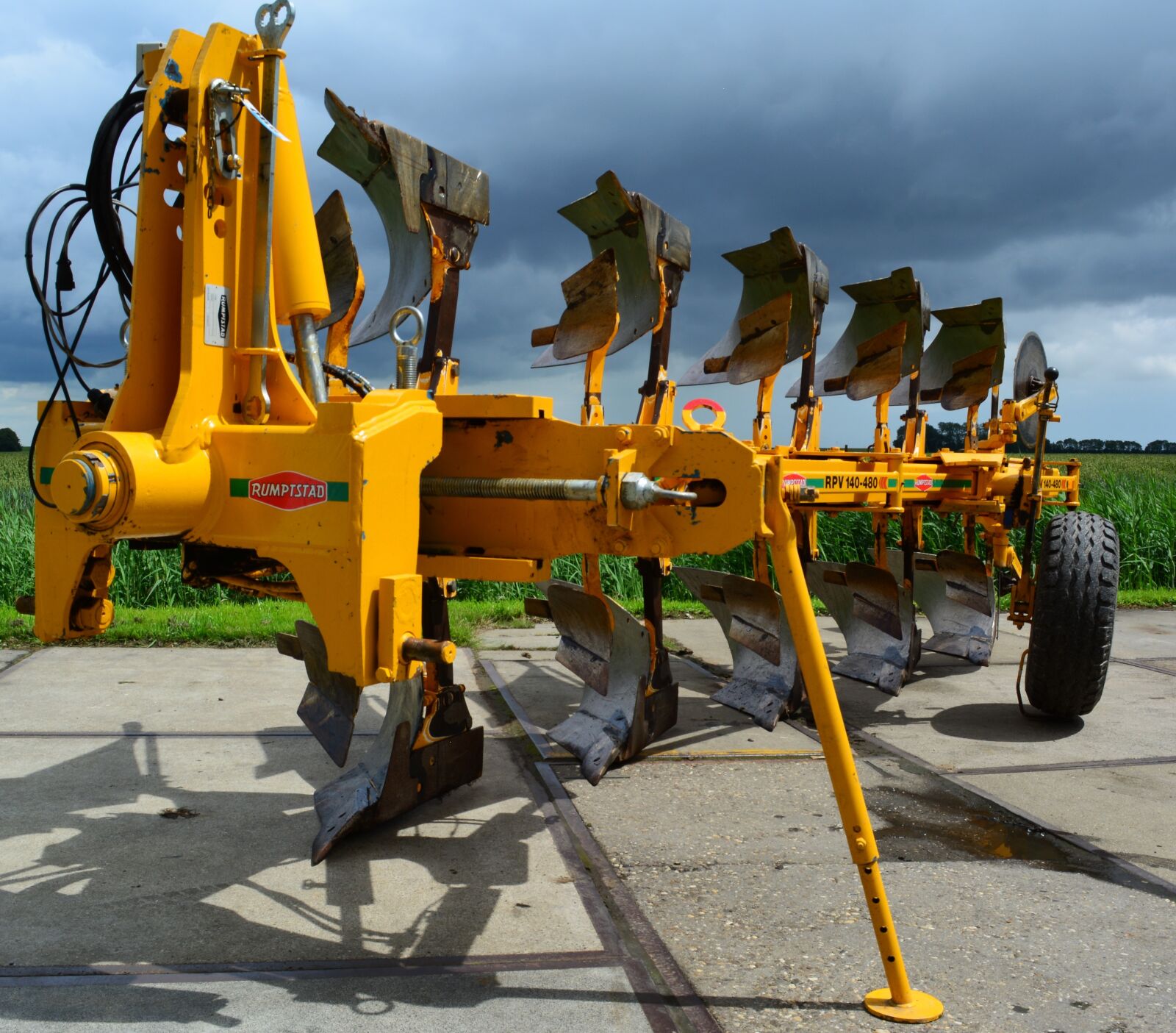 Nikon D5200 sample photo. Machine, industry, equipment photography